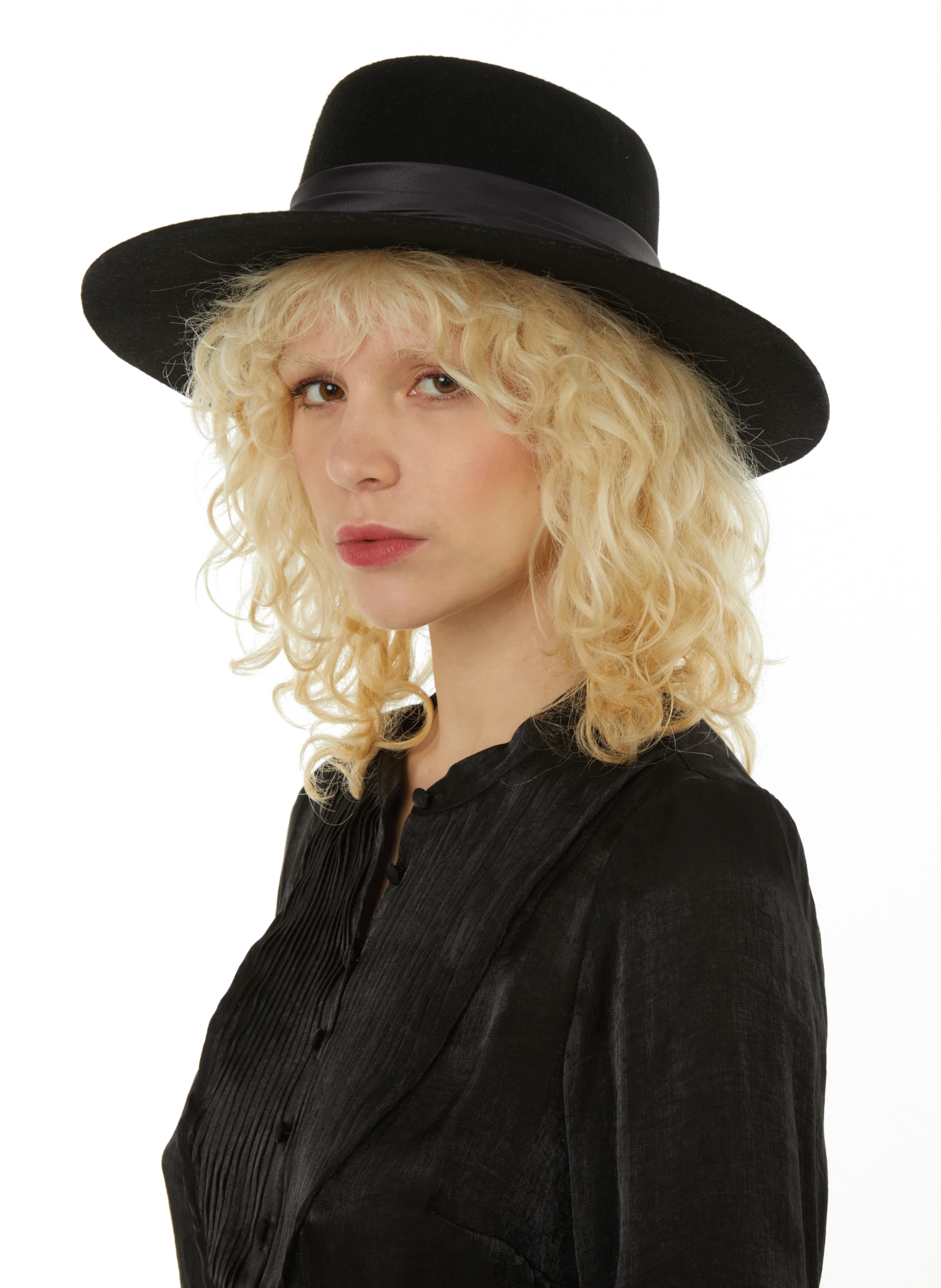 DILARA LATROUS  Chapeau en laine  - Noir