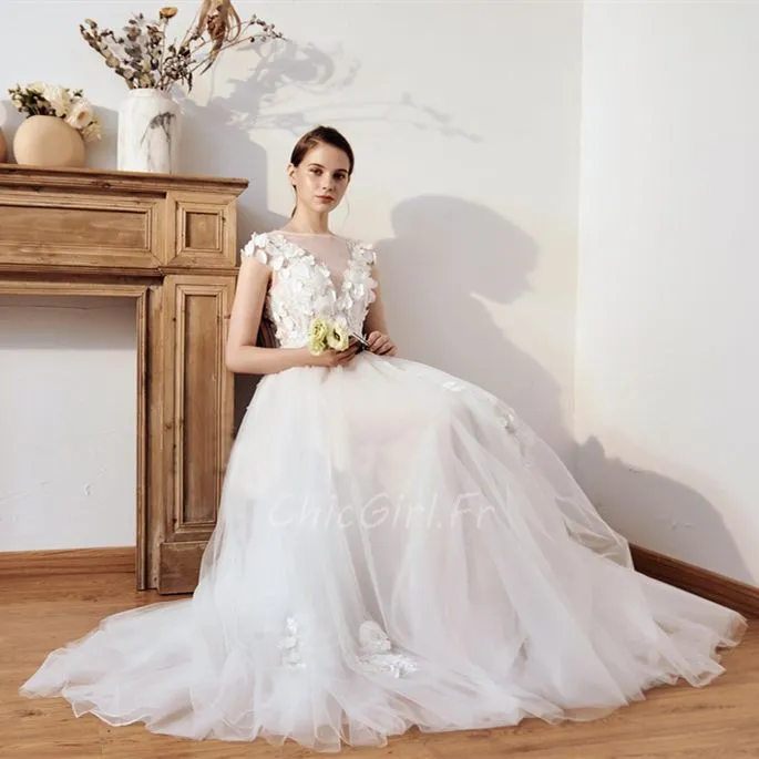 Robe De Mariée Trapèze Glamour Tulle Fluide Epaule Couverte Avec Fleurs