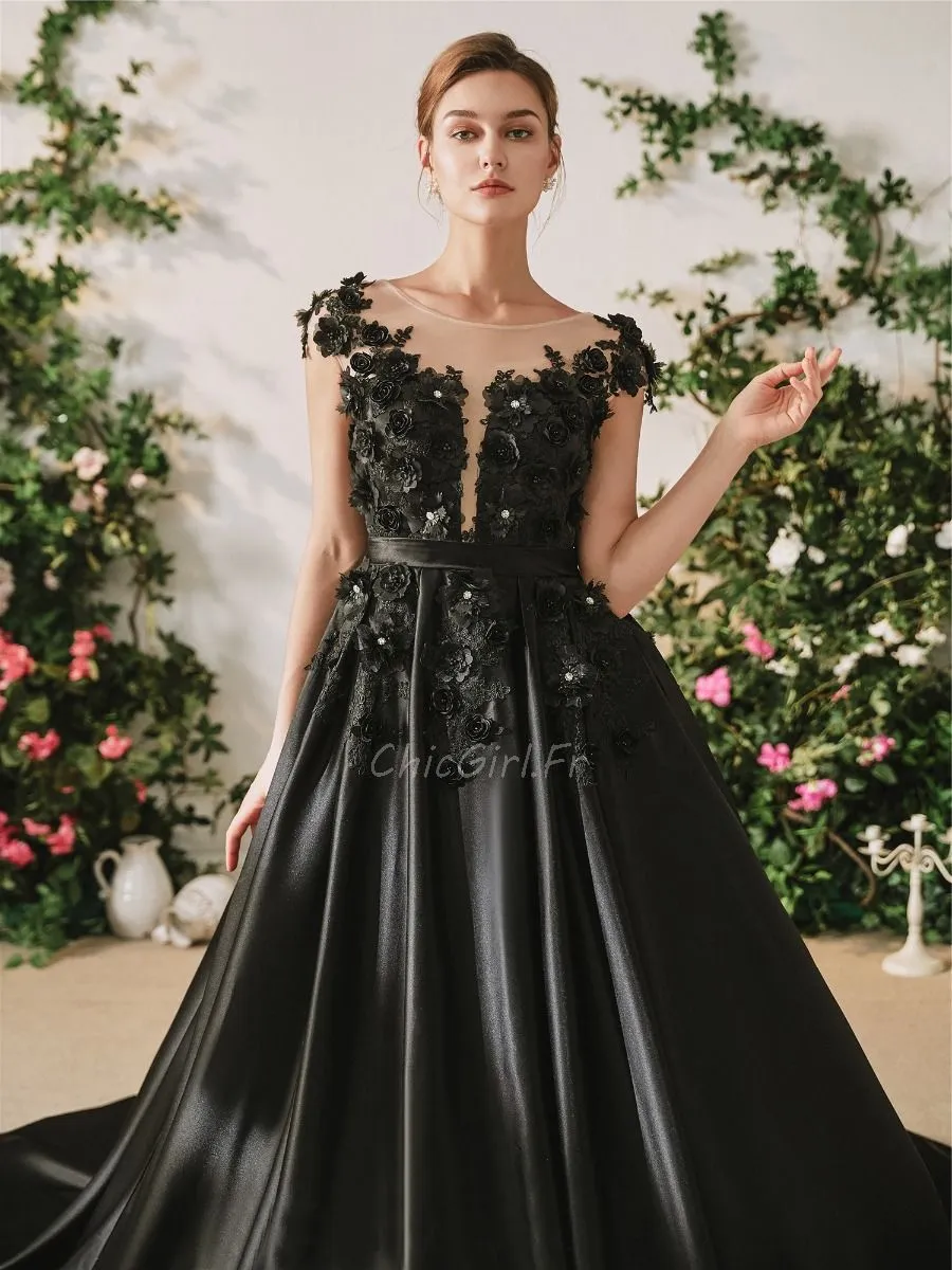 Robe De Mariée Trapèze Noire Gothique Satin Avec Fleurs Epaule Couverte